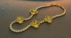 Crystal Halo Clover Bracelet – Gold Plated Charm Jewelry